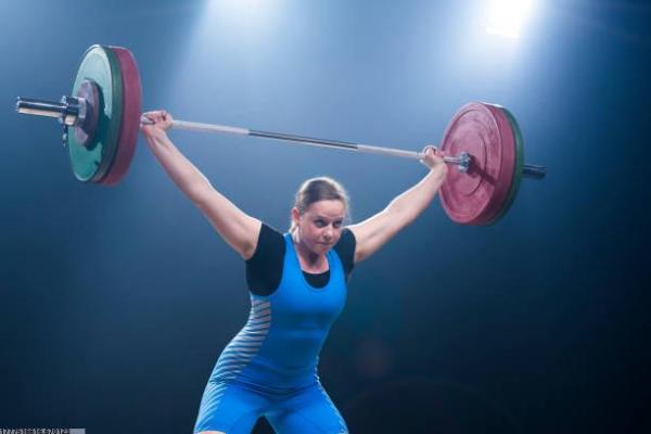 体育三角形障碍跑项目玩法与训练(图1)